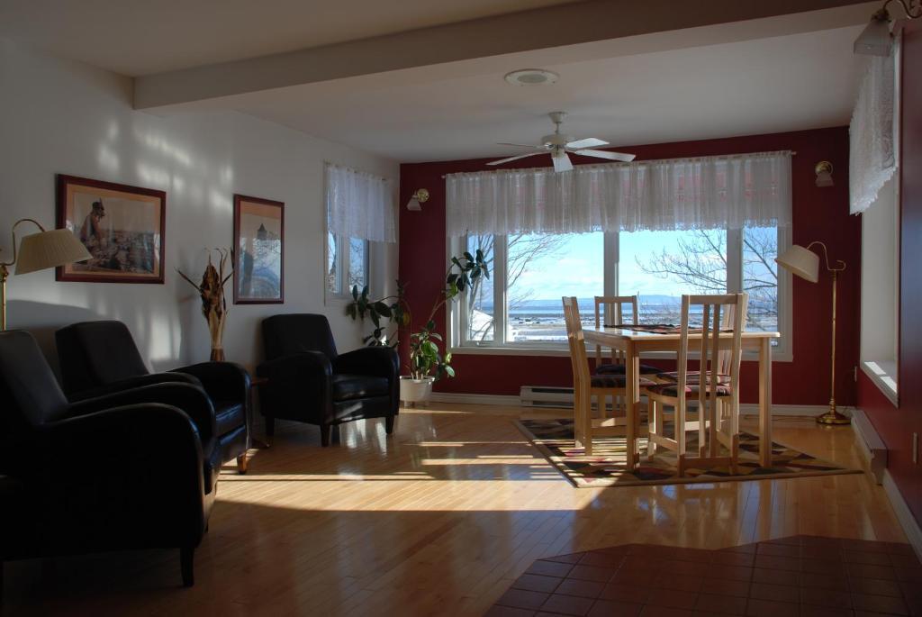 Auberge La Courtepointe Petite-Riviere-Saint-Francois Eksteriør billede