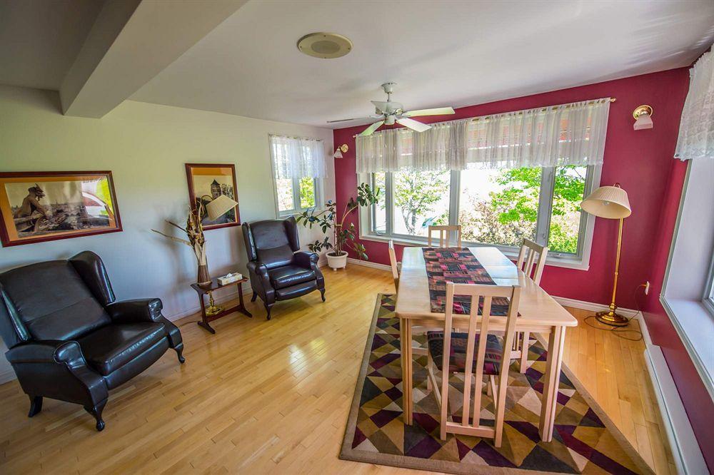 Auberge La Courtepointe Petite-Riviere-Saint-Francois Eksteriør billede