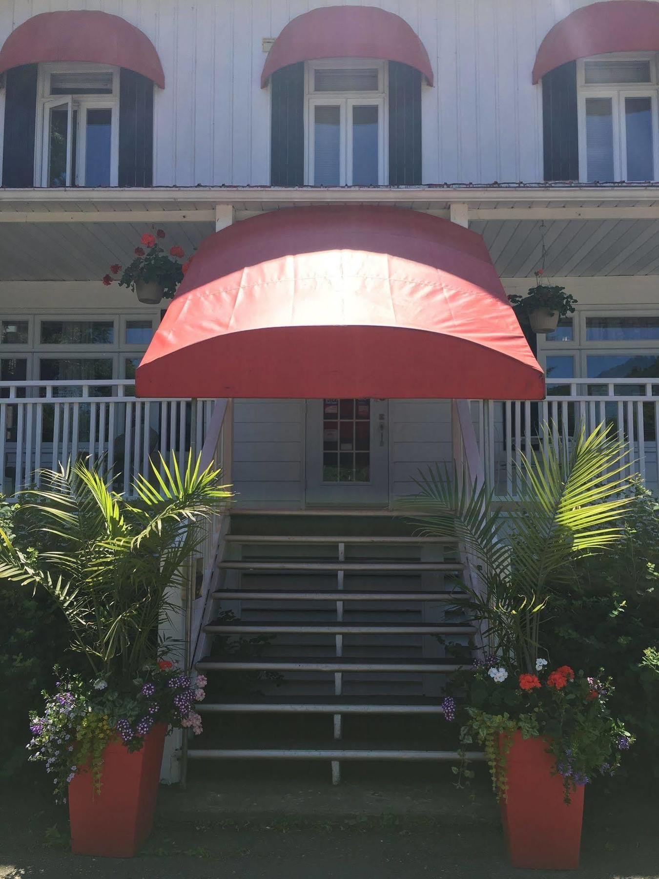 Auberge La Courtepointe Petite-Riviere-Saint-Francois Eksteriør billede