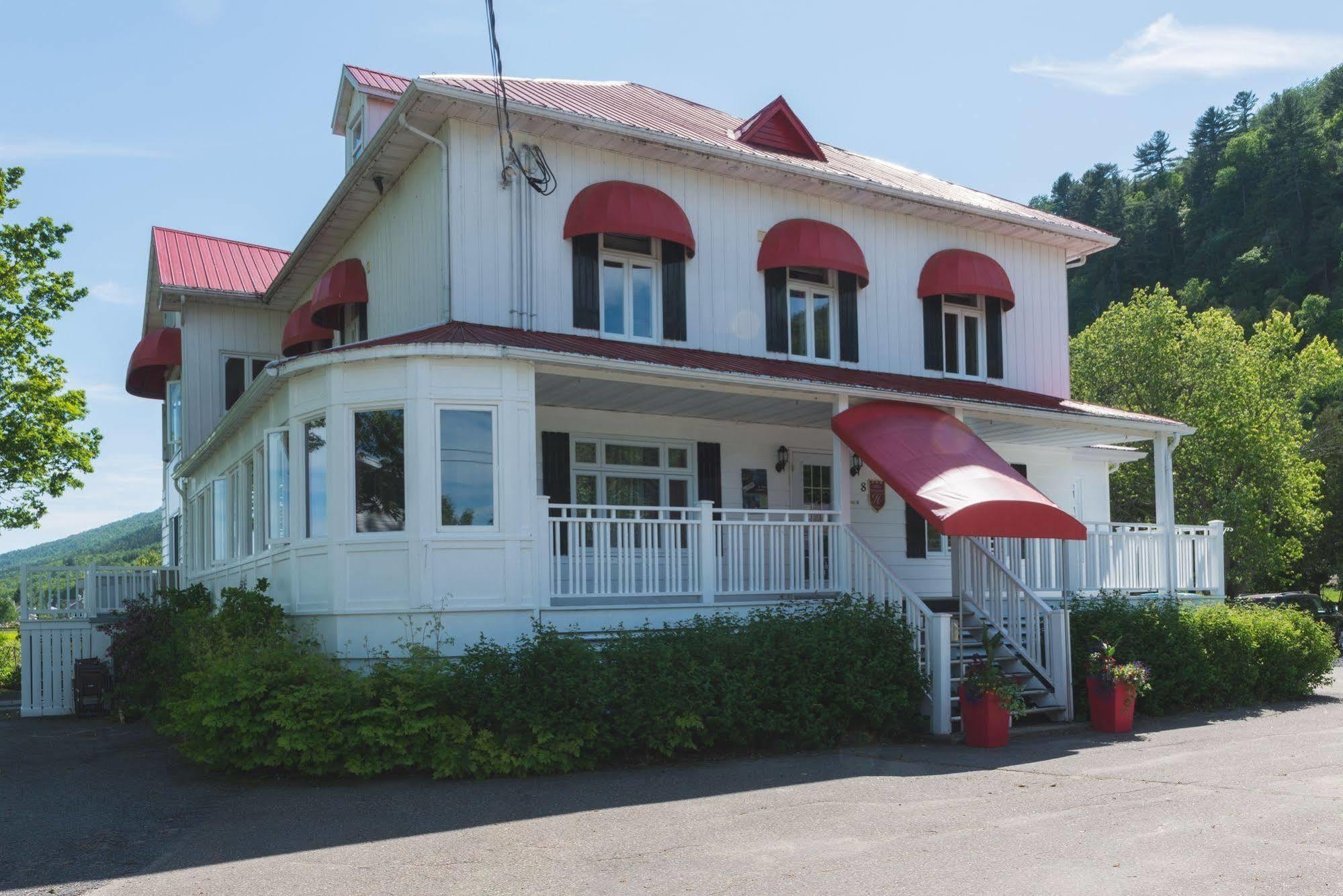 Auberge La Courtepointe Petite-Riviere-Saint-Francois Eksteriør billede