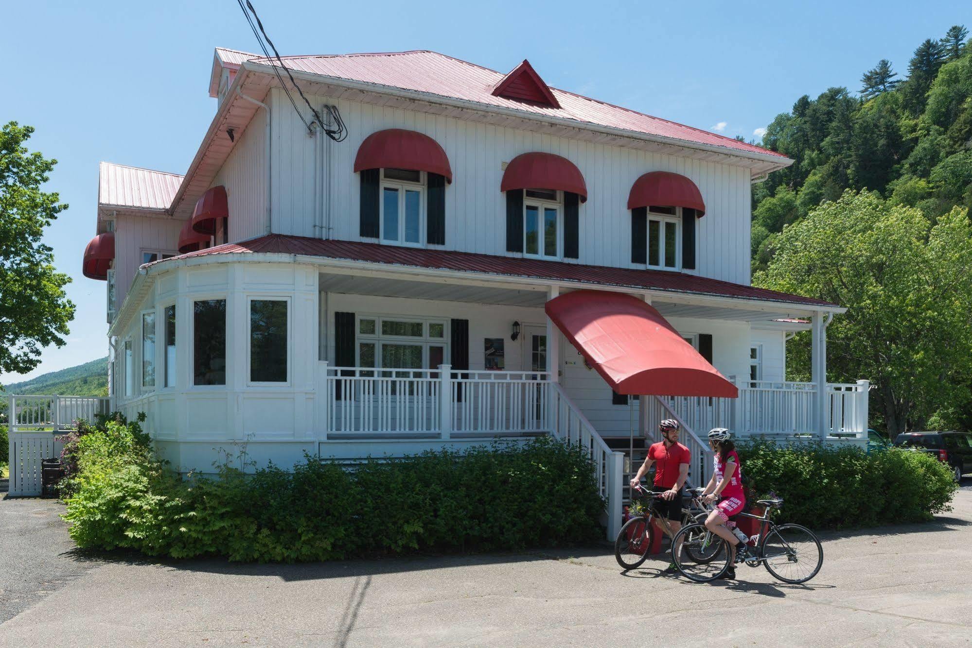Auberge La Courtepointe Petite-Riviere-Saint-Francois Eksteriør billede