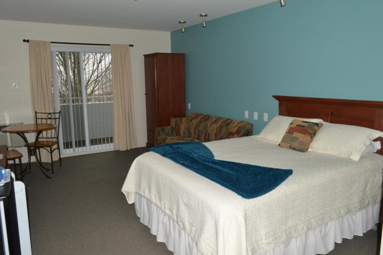 Auberge La Courtepointe Petite-Riviere-Saint-Francois Eksteriør billede